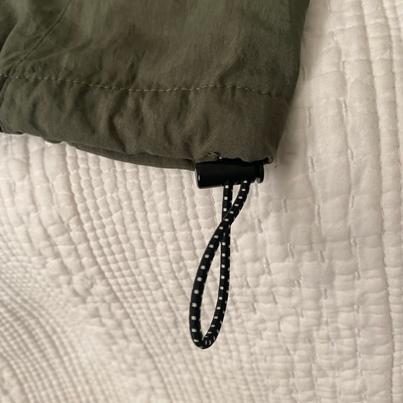 green cargo pants - Picture 3 of 4